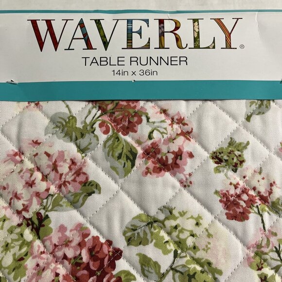 Waverly Quilted Table Runner Towel Set Pink Hydrangea Reversible Striped Country - Picture 3 of 11